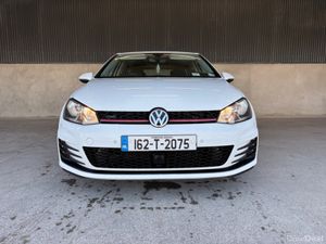 Volkswagen Golf Golf 1.6 TDI BLUEMOTION - Image 2