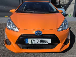 Toyota Aqua Hybrid Automatic 2017 Low Miles - Image 2