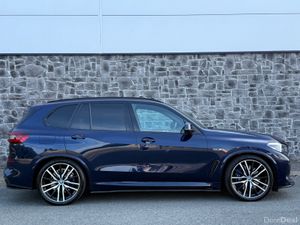 2022 BMW X5 M Sport Pro X-Drive 45E Pan Roof - Image 4