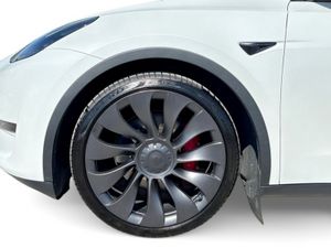 Tesla Model Y Performance All-Wheel Drive - Image 4