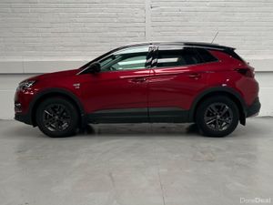 Opel Grandland X 120 Year Edition 1.5 Turbo Diesel - Image 4