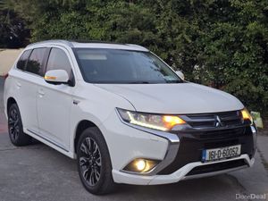 2016 OUTLANDER HYBRID AUTO NCT&TAX €10,900 - Image 3