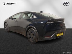 Toyota Prius Hatchback Design - Image 3