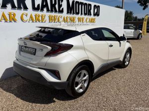 Toyota C-HR 2018 C-HR 1.8 Hybrid - Image 4