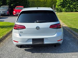 VW Golf GTI 2017  (172) - Image 4