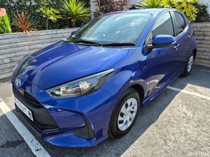 Toyota Yaris 1.5 HYBRID / X SPEC / LOW MILEAGE / T - Image 3