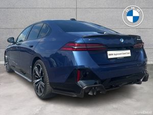 BMW 5-Series 550e xDrive M Sport - Image 2