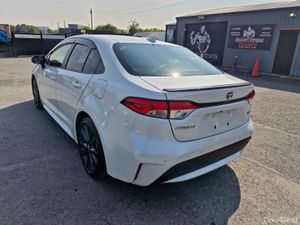 2023 Toyota Corolla 1.8L Hybrid Leather Package - Image 3