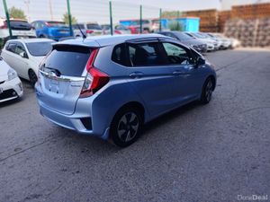2015 Honda Fit Hybrid Automatic/Leather spec - Image 3