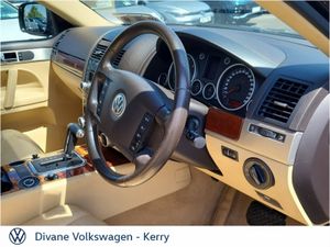 Volkswagen Touareg 2.5 TDI 174BHP AUTOMATIC - Image 4