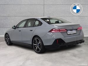 BMW i5 eDrive40 M Sport Pro Saloon - Image 3