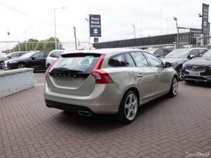 2017 VOLVO V60 D4 2.0 5DR ESTATE AUTOMATIC - Image 4