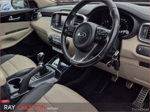 Kia Sorento Platinum 2WD - Image 2