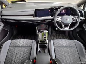 Volkswagen Golf R-LINE 1.5 PETROL  AUTO 5DR 12 MON - Image 3