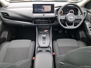 Nissan Qashqai 1.3 SV PREMIUM CVT €3000 Scrappage - Image 4