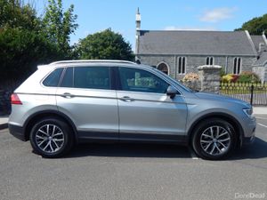 2018 Volkswagen Tiguan Comfortline Tax & Test 8/27 - Image 2