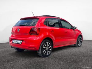 2016 Polo 1.2 TSI **RARE SPEC** SUNROOF ** - Image 4