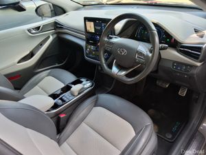 Hyundai IONIQ PREMIUM EV ** 39kW ** FULL LEATHER * - Image 2