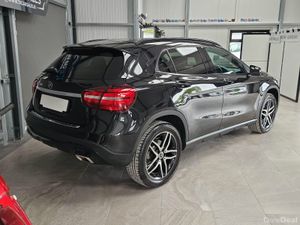 19 MERCEDES-BENZ GLA URBAN PETROL - Image 3