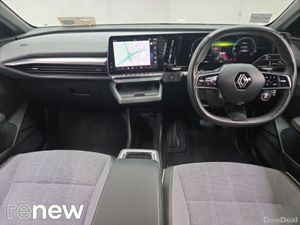 Renault Megane E-Tech EV60 220hp Techno - Image 3