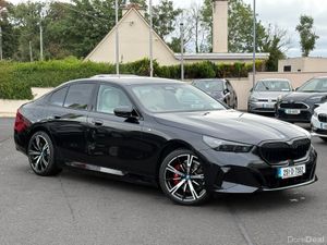 BMW 530 E M-SPORT PRO COMFORT PLUS * HYBRID 299BHP - Image 2