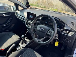 Ford Fiesta 1.1 new shape - Image 4