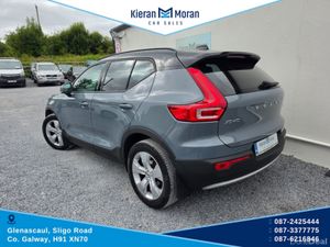 Volvo XC40 T3 MOMENTUM 5DR - Image 4