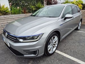 Volkswagen Passat 1.4 GTE / ADVANCE TOP SPEC / LOW - Image 3