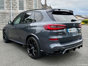 2022 BMW X5 45e M SPORT PLUS - Image 4