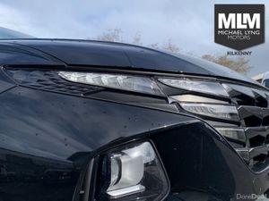 Hyundai Tucson ix35 Executive 5DR - Image 4