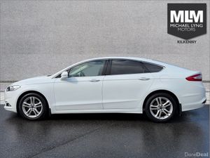 Ford Mondeo Titanium 5DR 2.0 150PS 6SPD 4D - Image 4