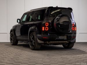 232 Land Rover Defender S P400e - Image 4