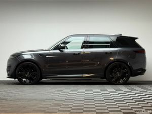 Land Rover Range Rover Sport DYNAMIC SE P440E *PAN - Image 4
