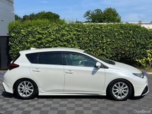 Toyota Auris MODELLISTA 1.8 HYBRID AUTO // REVERSE - Image 2
