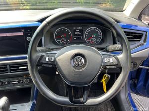Volkswagen Polo COMFORTLINE 1.0 TSI AUTO // FULL S - Image 4