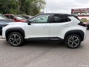 Toyota Yaris Cross 1.5 PETROL HYBRID AUTO **CLASS - Image 4