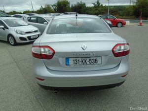 Renault Fluence EXPRESSION 1.5 DCI 90 4DR - Image 3