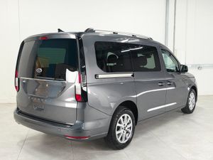 2.0 Tdi  122 BHP Titanium 7 Seat - Low Miles - Image 3