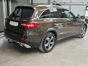 17 MERCEDES BENZ GLC 220 D 4MATIC - Image 3