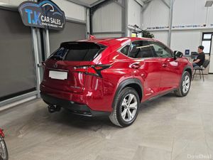 16 LEXUS NX300 H EXECUTIVE - Image 4