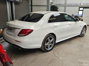 20 MERCEDES E300 E AMG LINE PREMIUM EDITION 320 BH - Image 2