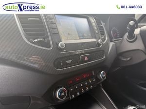 Kia Carens 7 Seater Rondo EX 5DR - Image 2