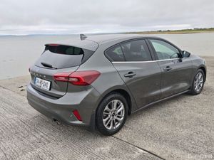 Ford Focus Titanium 5DR 1.5L Ecoblue 115P - Image 3