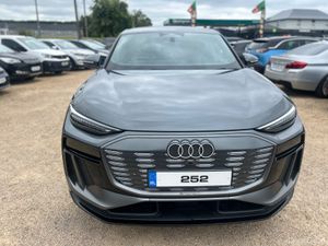 Audi Q6 e-tron SLINE SPORT - Image 2