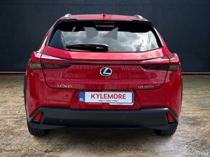 Lexus UX 300E - Image 4