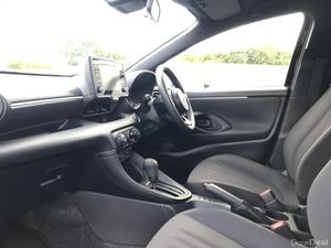 Toyota Yaris - Image 3