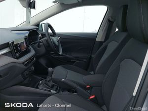 Skoda Fabia SELECTION 1.0TSI 95HP *KEYLESS ENTRY*R - Image 4