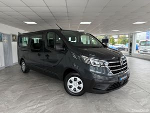 2024 Renault Trafic Advance 9 seater 2.0L Diesel - Image 3