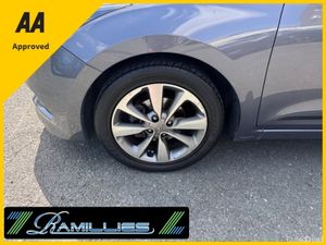 Hyundai i20 1.2 PREMIUM, Pan Roof,12 Month AA, NCT - Image 4