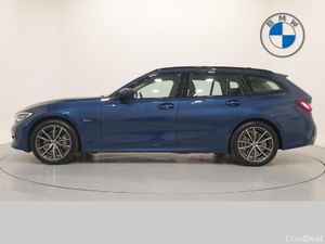 BMW 3-Series 330e Sport Pro Touring - Image 4